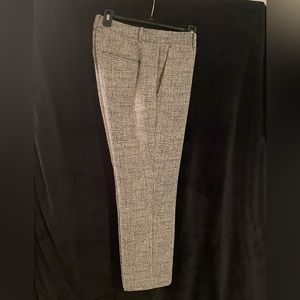 Ann Taylor size 6 grey and black trouser